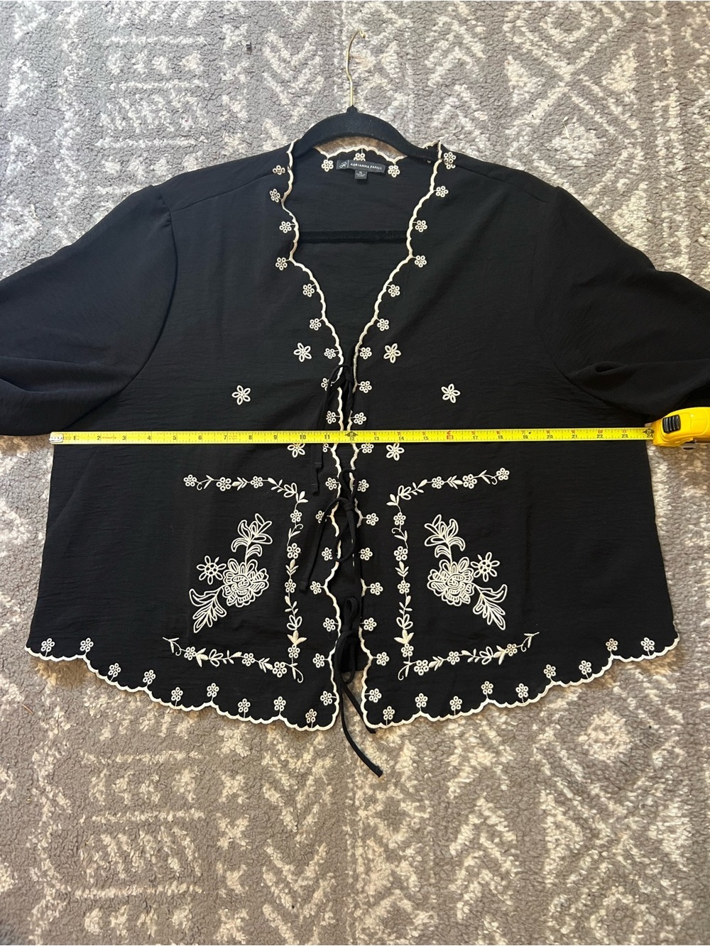 Adrianna Papell Black Embroidered Tie-Front Top size XL (Z139) - Picture 7 of 8